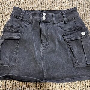 Y2K BLACK CARGO MINI SKIRT